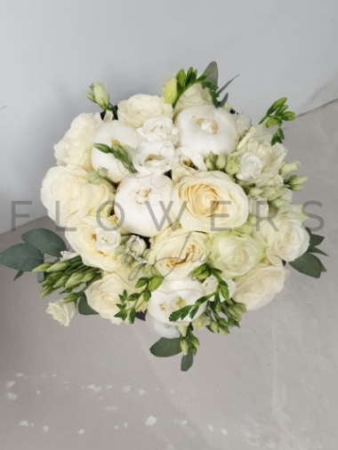 Ivory Dome Bridal Bouquet