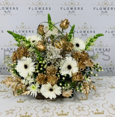 Gold & White Arrangement